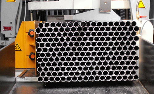 Ferăstrău cu bandă pentru metal PMS 330/460 AD Pilana